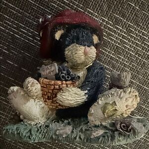 Vintage 1993 Boyds Bears & Friends Style #2010, Edition 16/417